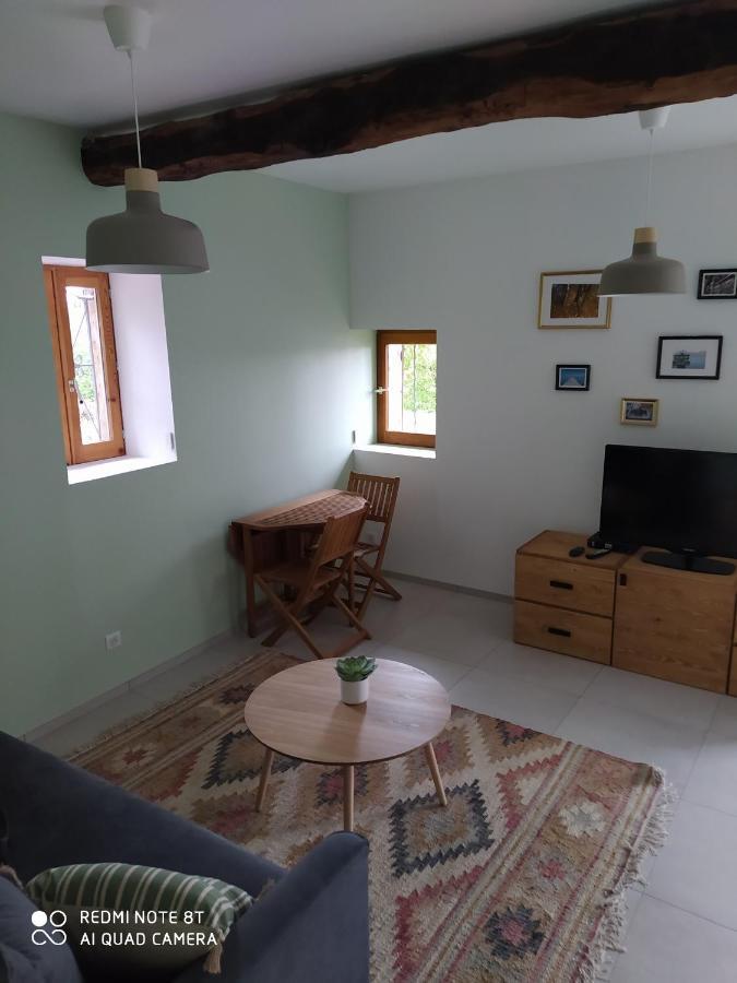 Studio Au Pied De La Montagne Et Vue Imprenable Saint-Alban  外观 照片